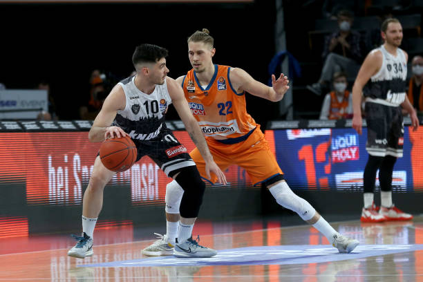 O的背后意 O的背后意