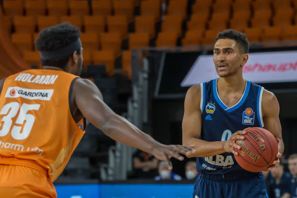 后效力于斯 后效力于斯