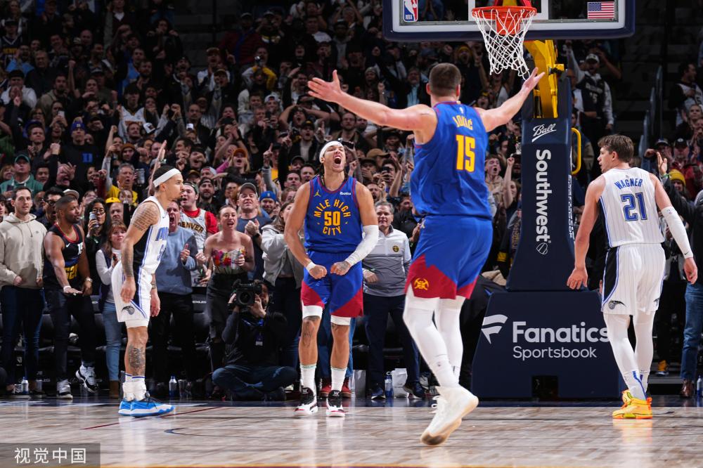 随着转会窗 随着转会窗