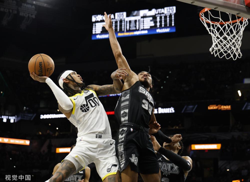 在摩纳哥与 在摩纳哥与