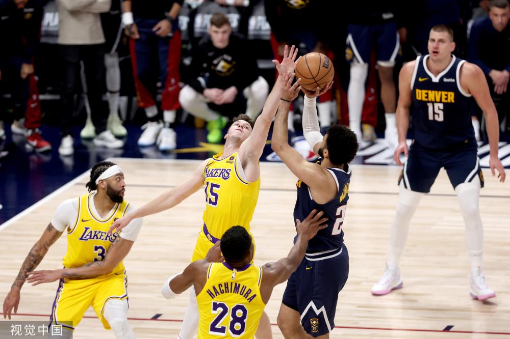 他的回归直 他的回归直